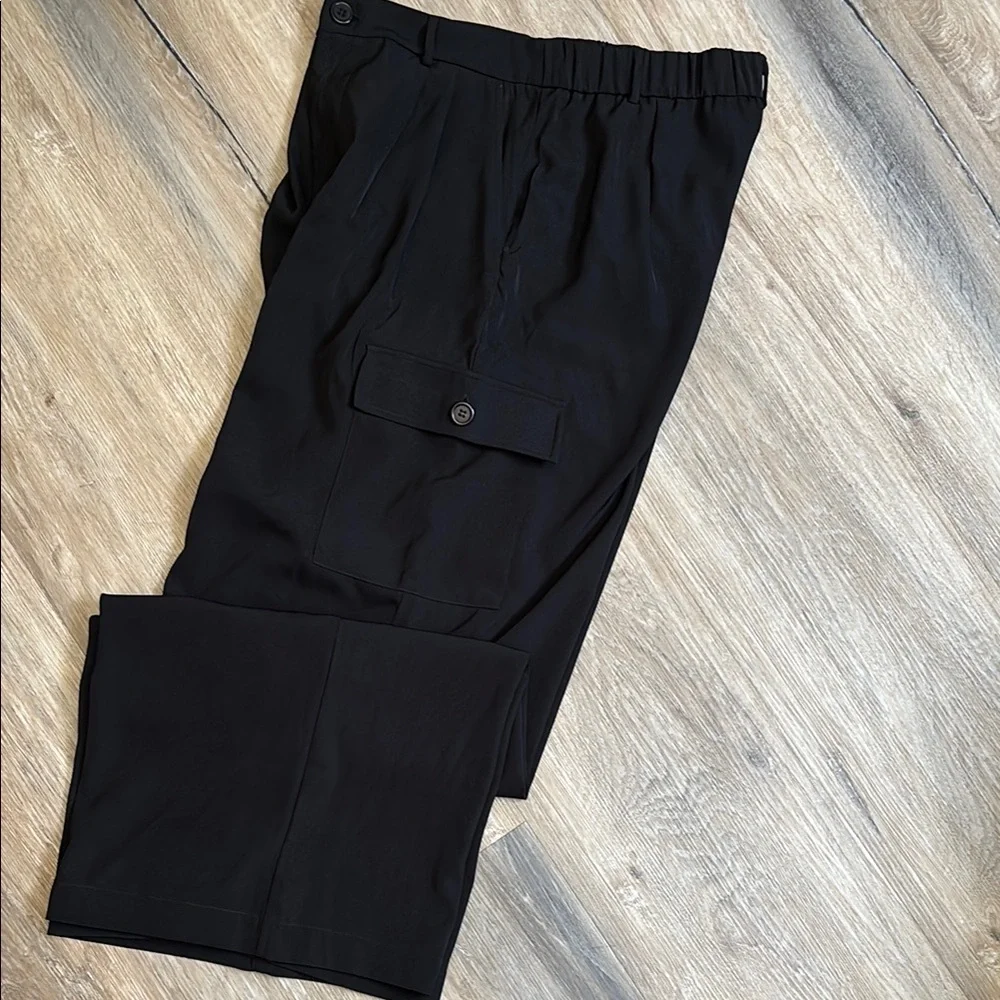 Elegant Black Wide Leg Cargo Pants dressy size 12 - Picture 3 of 4